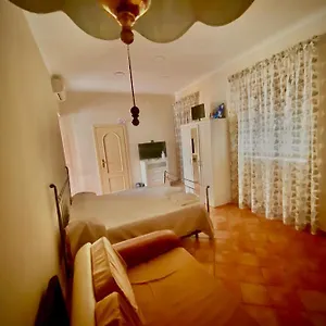 Bed & Breakfast Casa Di Nonna Mia, Napoli