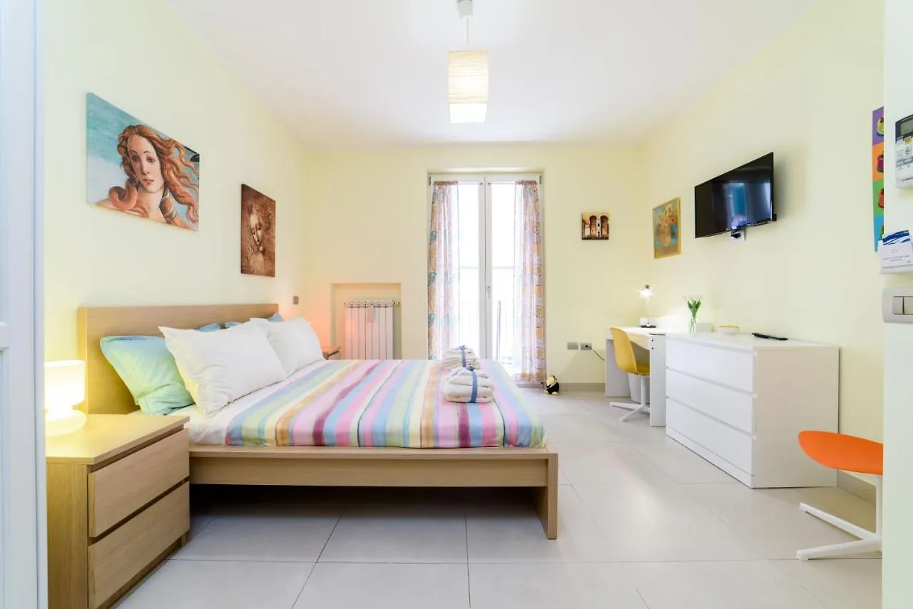 Hotel Casa Gifuni Neapel