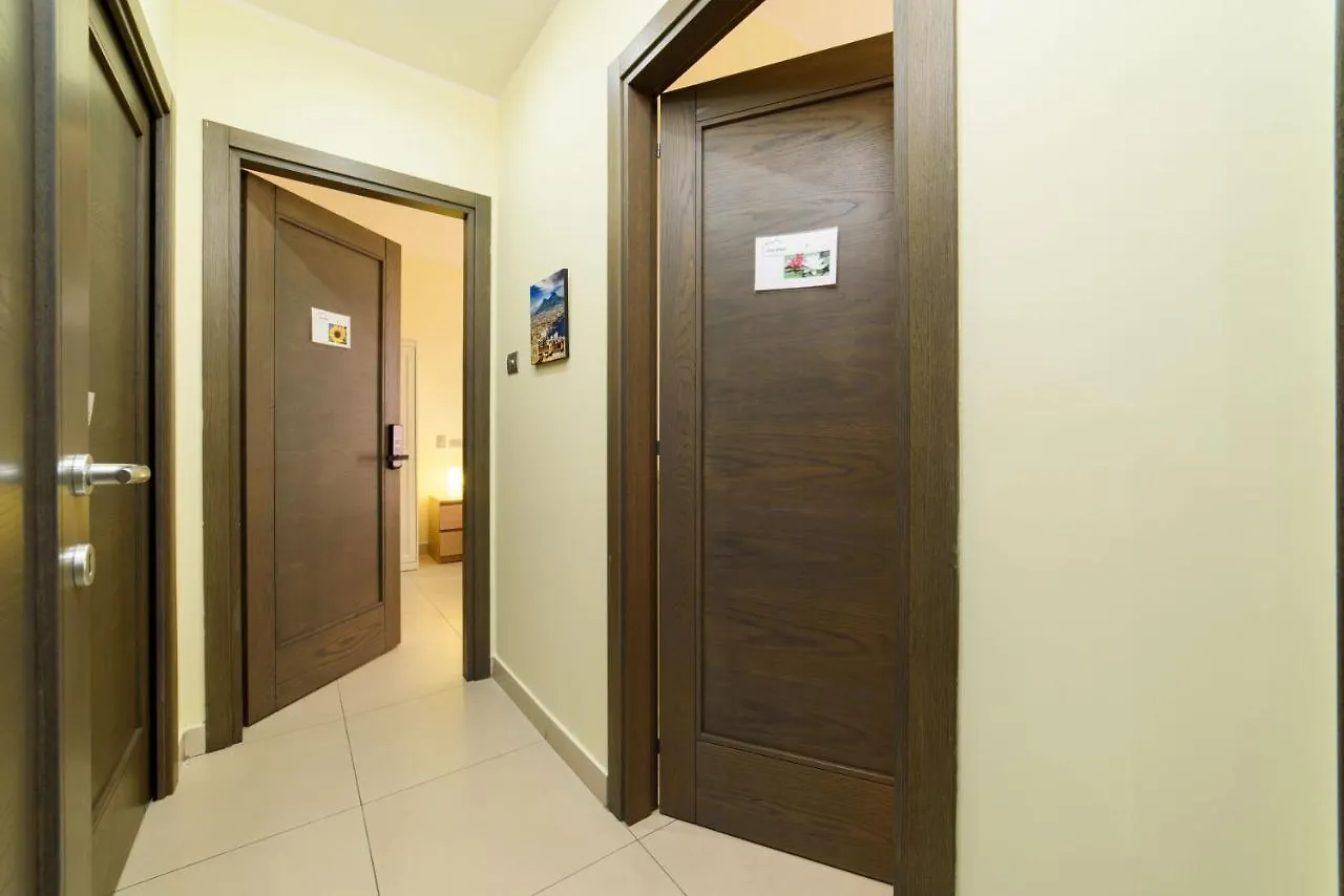 Guest house Casa Gifuni Hotel Naples Italy