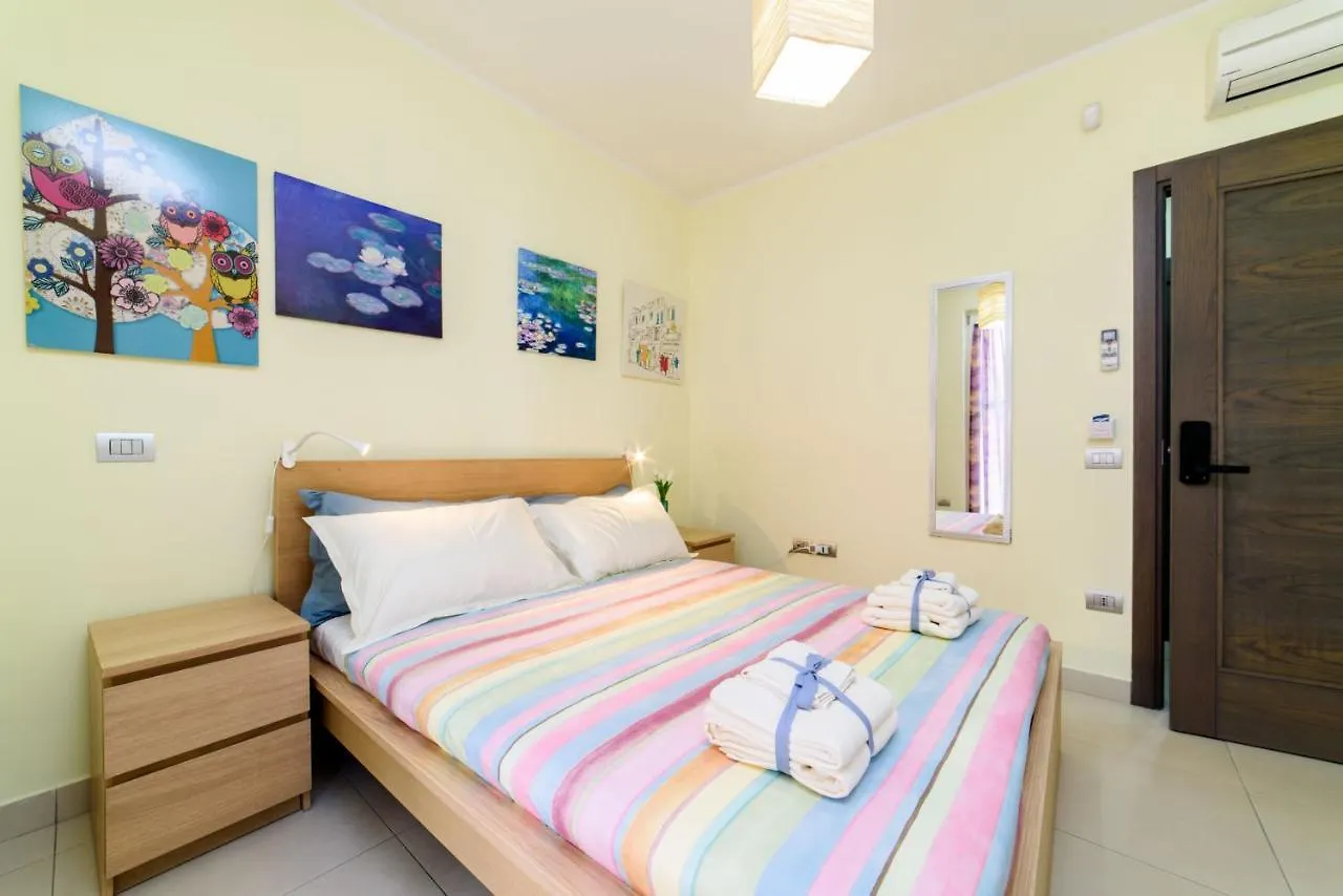 Guest house Casa Gifuni Hotel Naples